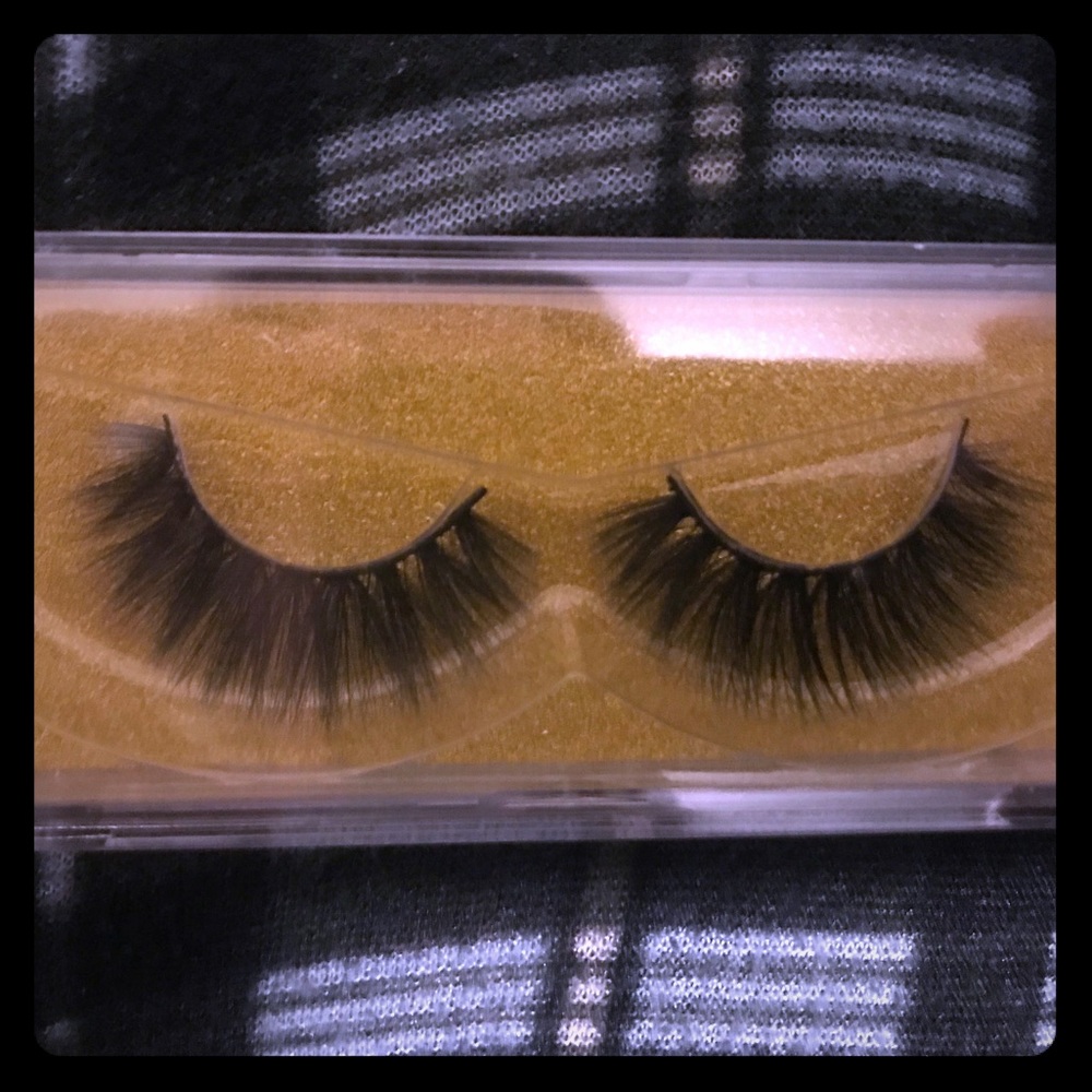 Lashes